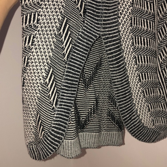 Cardigan - Picture 4 of 4